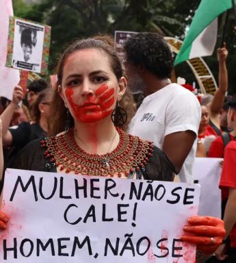 Feminic&iacute;dio est&aacute; no centro da discuss&atilde;o do pa&iacute;s