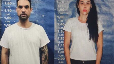 Dr. Jairinho e Monique Medeiros, em fotos feitas no ingresso do casal no sistema penitenci&aacute;rio