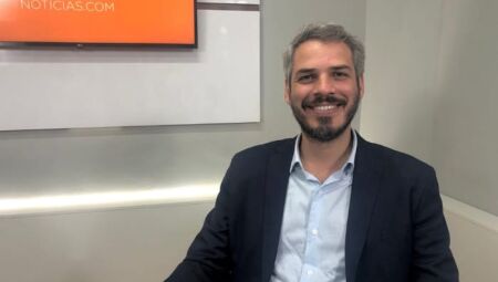 Entrevista com a pr&eacute;-candidato ao Senado Tiago Botelho