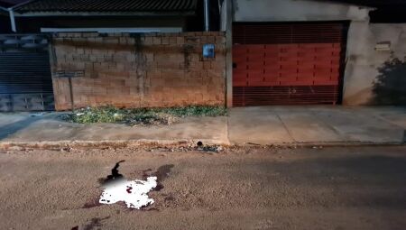 Marcas de sangue no local da briga | Imagem ilustrativa