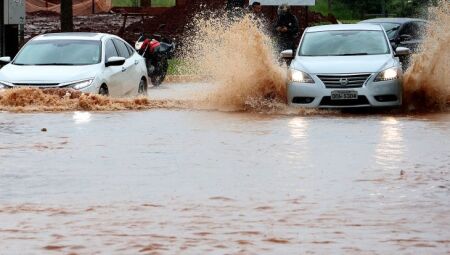 Vem mais chuva em Campo Grande