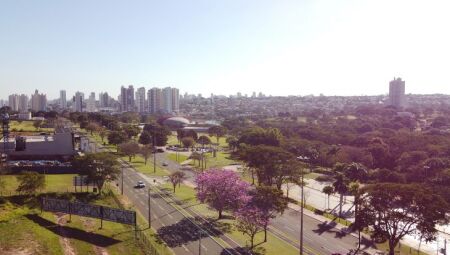 Tempo seco e aberto predominam em Campo Grande