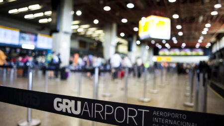 Viajar nas férias? Cartórios de MS ajudam com autorização online para adolescentes