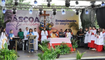 Procissão e missa marcam o Domingo de Ramos em Campo Grande