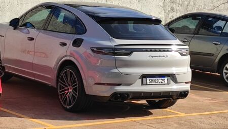 Porsche Cayenne S de Arthur Torres Rodrigues Navarro