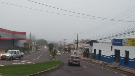 Neblina apareceu com intensidade em Campo Grande
