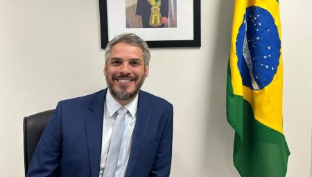Tiago Botelho deixa a SPU-MS em preparação para corrida eleitoral em Dourados