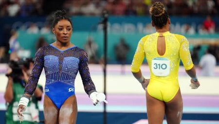 Rebeca Andrade e Simone Biles