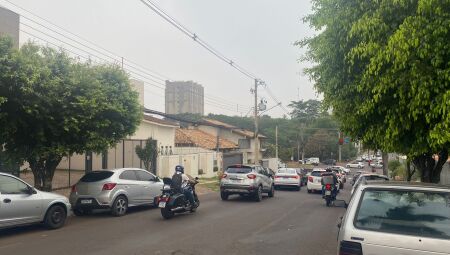 'Mini-chuva' piorou fumaça e fuligem na Capital, diz meteorologista