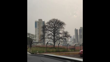 JD1TV: Campo Grande continua tomada por fumaça e neblina seca