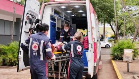 Adolescente e mulher são esfaqueados na aldeia Bororó em Dourados