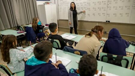 Alunos receberão valores até o início de novembro