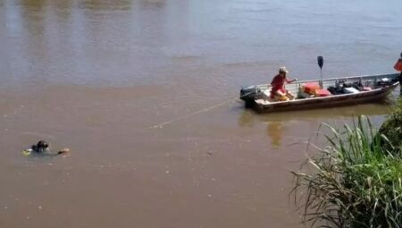 O pescador está sendo procurado pelo Corpo de Bombeiros