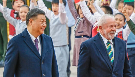 Presidente da China, Xi Jinping, e o presidente do Brasil, Luiz Inácio Lula da Silva