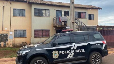 Homem que matou amigo com golpe de facão na cabeça é preso um ano após o crime