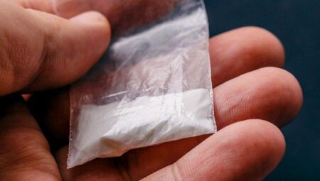Traficante oferece 'quinhentão' para PM após ser flagrado vendendo cocaína na Capital