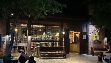 Casa do João fica localizado no centro de Bonito