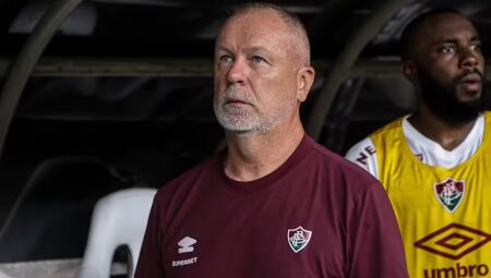 Trabalho mais recente de Mano Menezes foi no Fluminense 