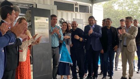 Governador Eduardo Riedel e demais autoridades - 