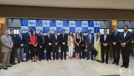 Fiems assina acordo de cooperação técnica com órgãos de controle