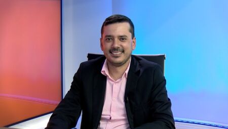 Reitor Vinícius de Oliveira