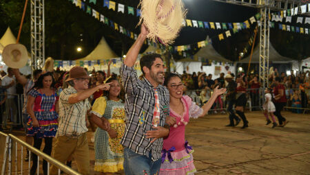 A expectativa é que cerca de 30 mil pessoas participem da festa