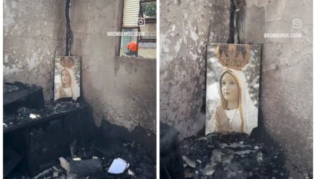A imagem ficou no canto do imóvel, que foi destruído pelas chamas