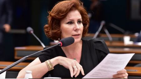 Deputada federal Carla Zambelli
