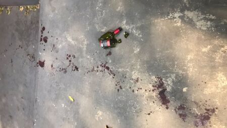 Ele estava armado com uma garrafa ainda