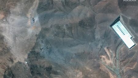 EUA fizeram 'pegadinha' com aviões para distrair Irã antes de lançar bombas, revela Pentágono