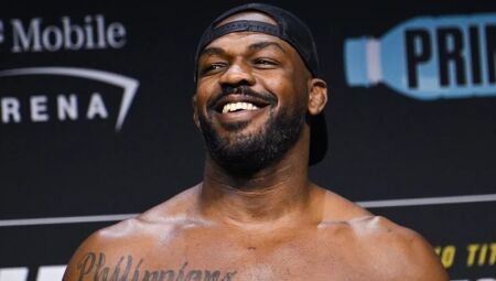 Jon Jones anuncia aposentadoria do UFC aos 37 anos 
