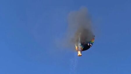 Balão pegou fogo e caiu, resultando em oito mortes e vários feridos entre as 21 pessoas a bordo