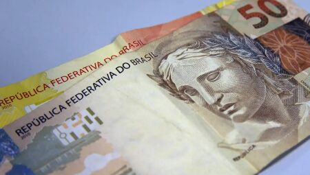 Cédulas de dinheiro para saque