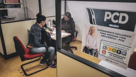 Funtrab oferta 831 vagas; com 83 destinadas para PcDs nesta sexta-feira
