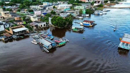 Cheia histórica do Rio Negro afeta mais de 530 mil pessoas no Amazonas