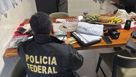 Polícia Federal apreendeu vários materiais