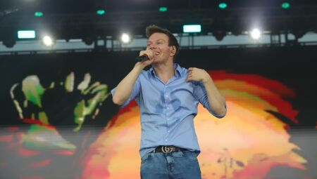 Domingo promete agito de Michel Teló, gastronomia, bienal do livro e feiras na Capital