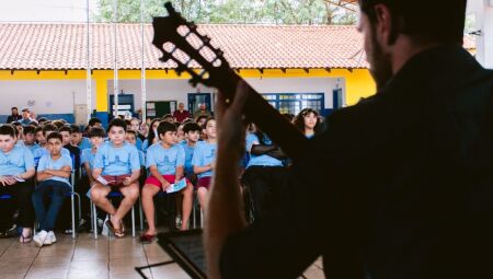 Projeto "Música Erudita nas Escolas" leva apresentações e oficinas a alunos da Capital