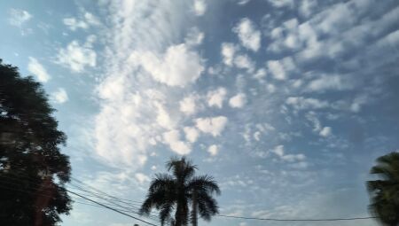 Céu com algumas nuvens, mas calor em Campo Grande