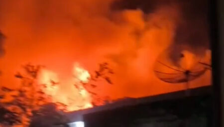 AGORA: Incêndio atinge loja de lubrificantes ao lado do Parque de Exposições