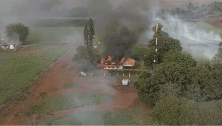 Invasão aconteceu no meio da madrugada