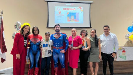 Com apresentações artísticas, estudantes de 14 municípios mostraram como o tema foi trabalhado