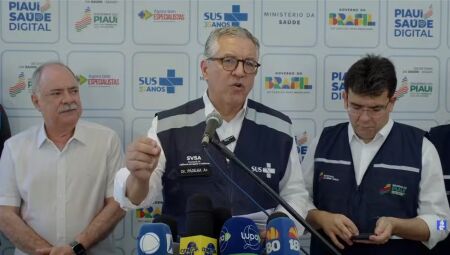 Ministro Alexandre Padilha durante anúncia