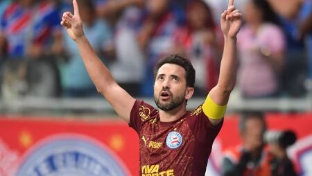 Everton Ribeiro comemora gol pelo Bahia 