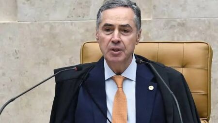 Barroso anuncia aposentadoria do STF