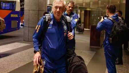 Carlo Ancelotti na chegada da sele&ccedil;&atilde;o brasileira a T&oacute;quio