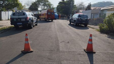 Atropelamento aconteceu enquanto tio manobrava caminhão