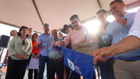 Participaram dos atos, o vice-governador Barbosinha, senador Nelsinho Trad, o deputado federal Dagoberto Nogueira, e deputados estaduais