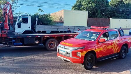 AGORA: Caminhoneiro morre ao ser atropelado pelo próprio veículo no Pioneiros