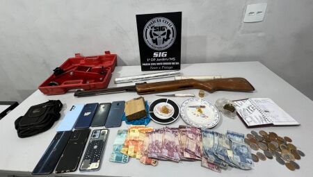 Itens apreendidos na ação